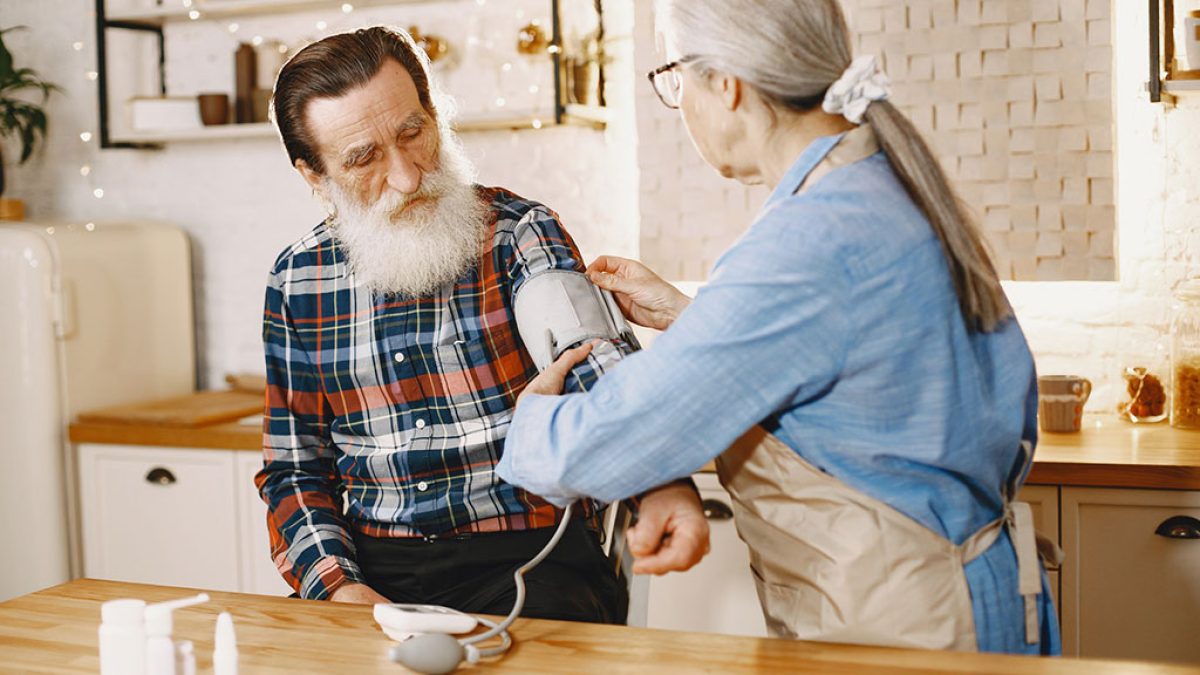 Accompagnement des Personnes Âgées : Un Service de Confiance pour Vos Proches
